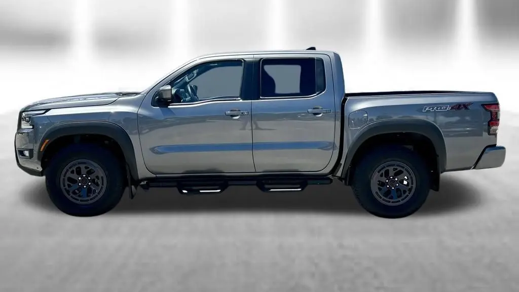 2025 Nissan Frontier S