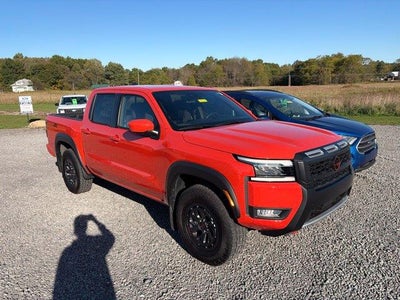 2025 Nissan Frontier 4X4 PRO-4X 4DR Crew Cab 5 FT. SB