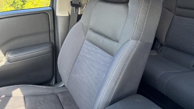 2023 Nissan Frontier S