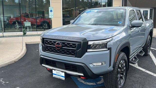 Preowned 2024 Nissan Frontier PRO-4X for Sale
