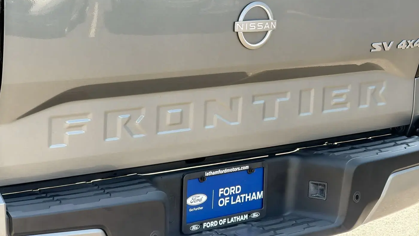 2024 Nissan Frontier S