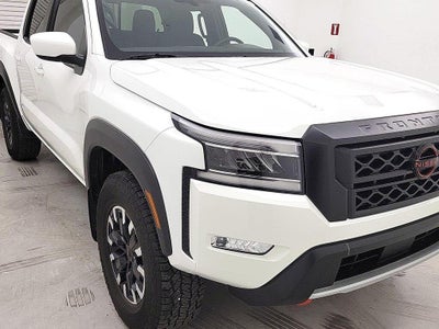 2024 Nissan Frontier 4X4 PRO-4X 4DR Crew Cab 5 FT. SB