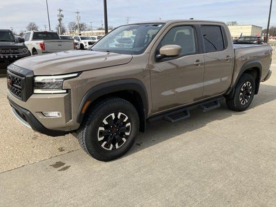 2024 Nissan Frontier 4X4 PRO-4X 4DR Crew Cab 5 FT. SB