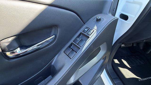 2025 Nissan Frontier S