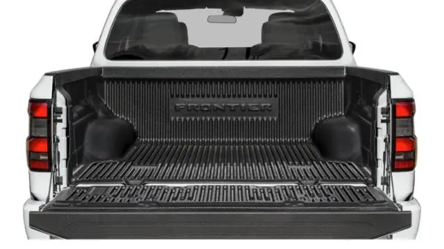 2025 Nissan Frontier S