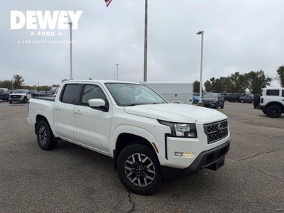 2022 Nissan Frontier 4X4 S 4DR Crew Cab 5 FT. SB