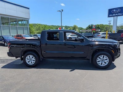 2022 Nissan Frontier 4X4 SV 4DR Crew Cab 5 FT. SB