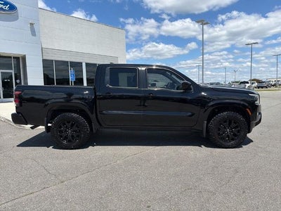 2023 Nissan Frontier 4X4 S 4DR Crew Cab 5 FT. SB