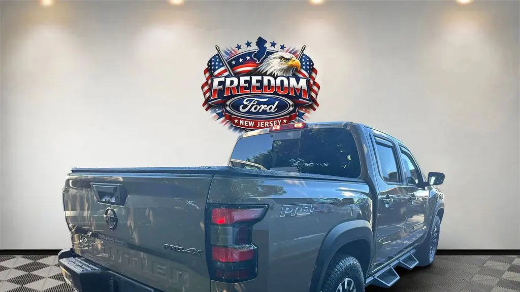 2023 Nissan Frontier S
