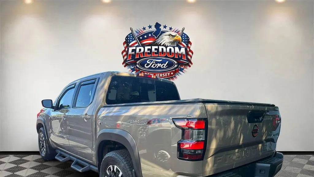 2023 Nissan Frontier S