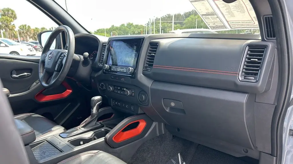 2023 Nissan Frontier S