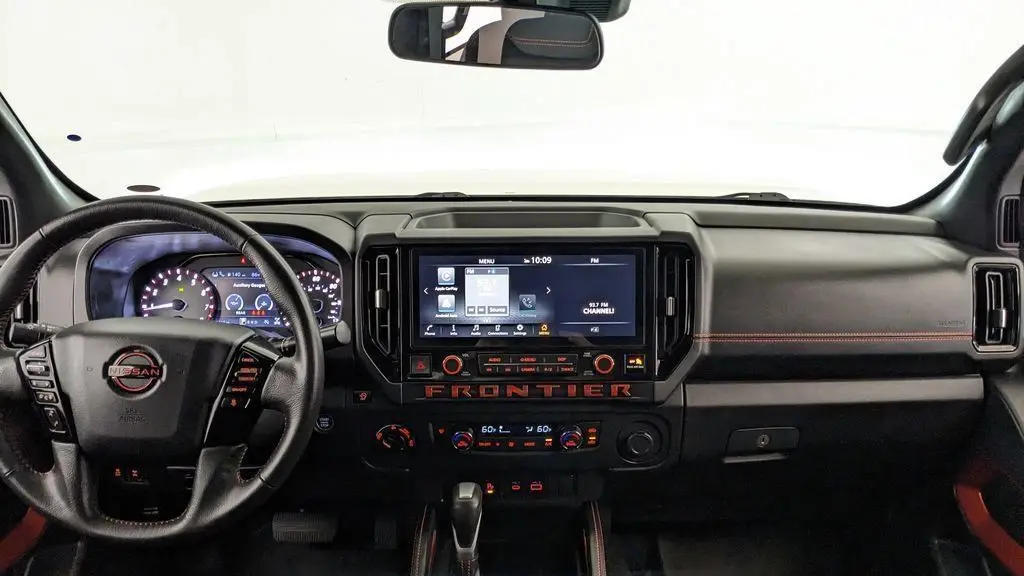 2025 Nissan Frontier S