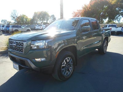 2022 Nissan Frontier 4X4 S 4DR Crew Cab 5 FT. SB