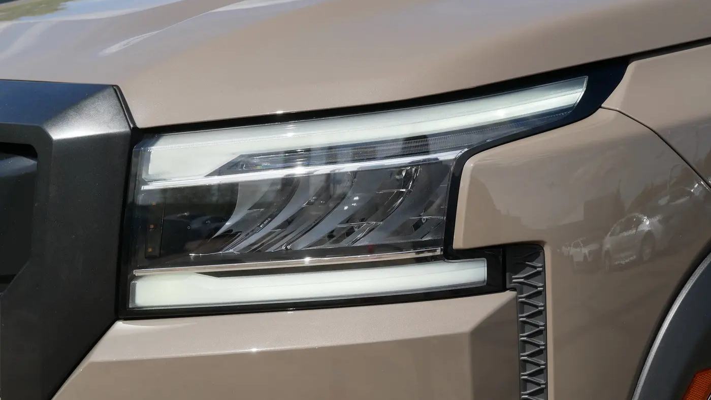 2023 Nissan Frontier S