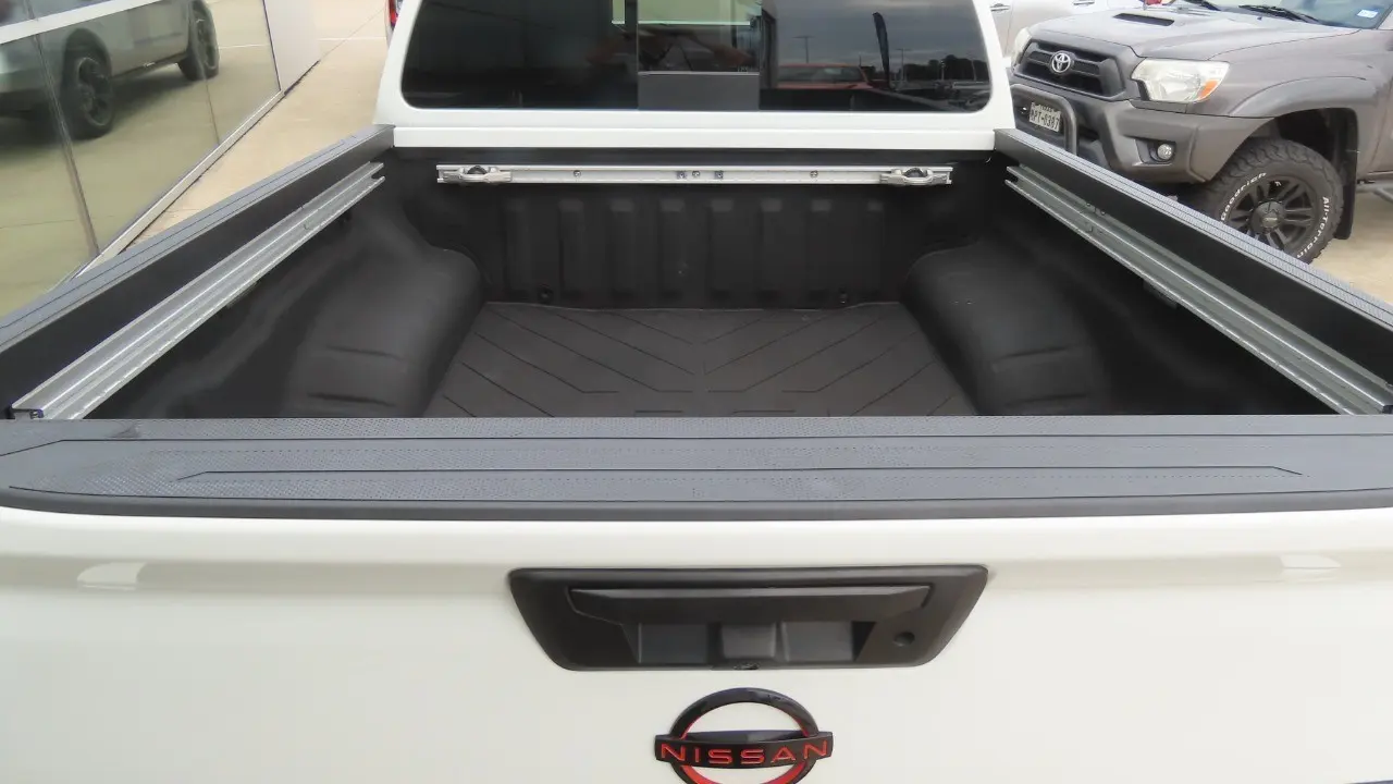 2023 Nissan Frontier S