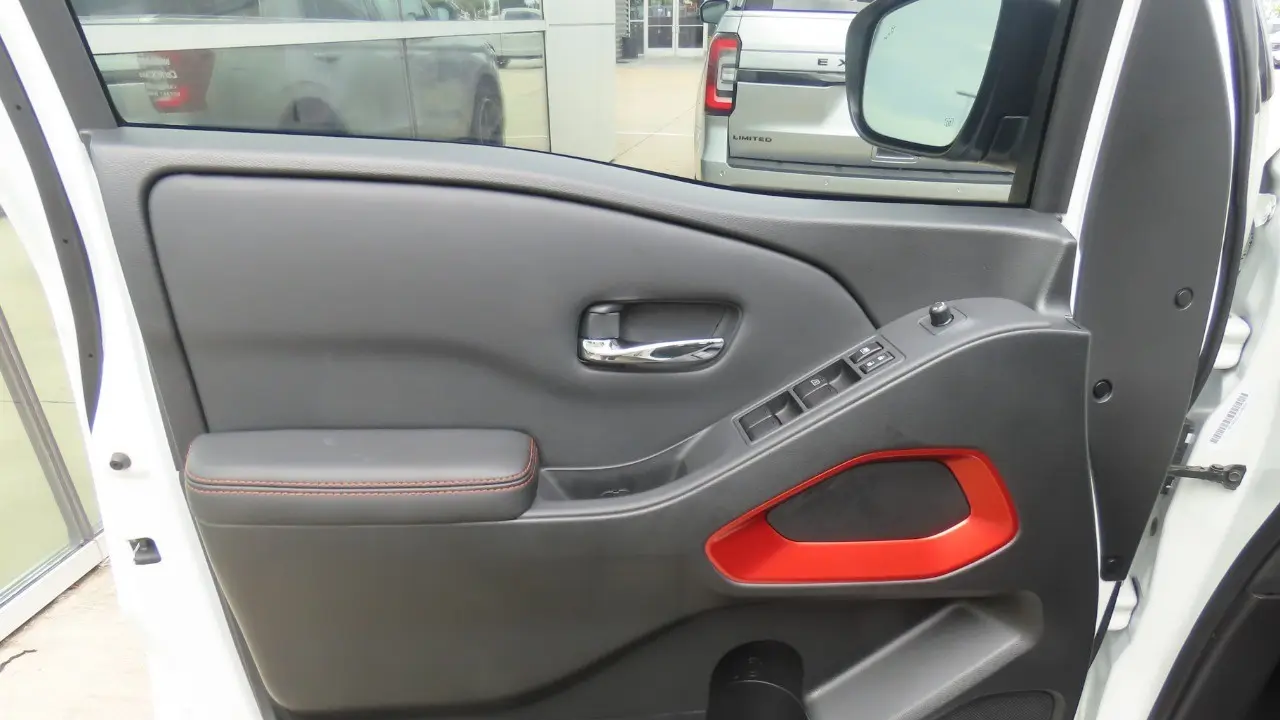 2023 Nissan Frontier S