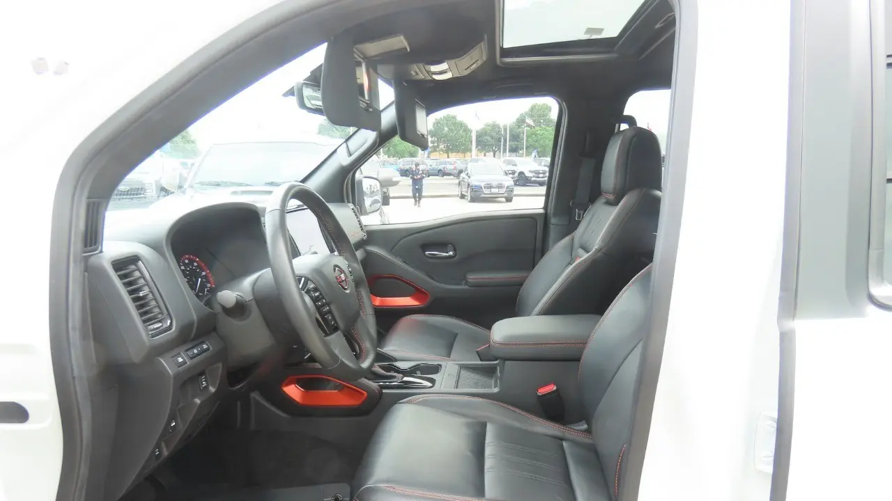 2023 Nissan Frontier S
