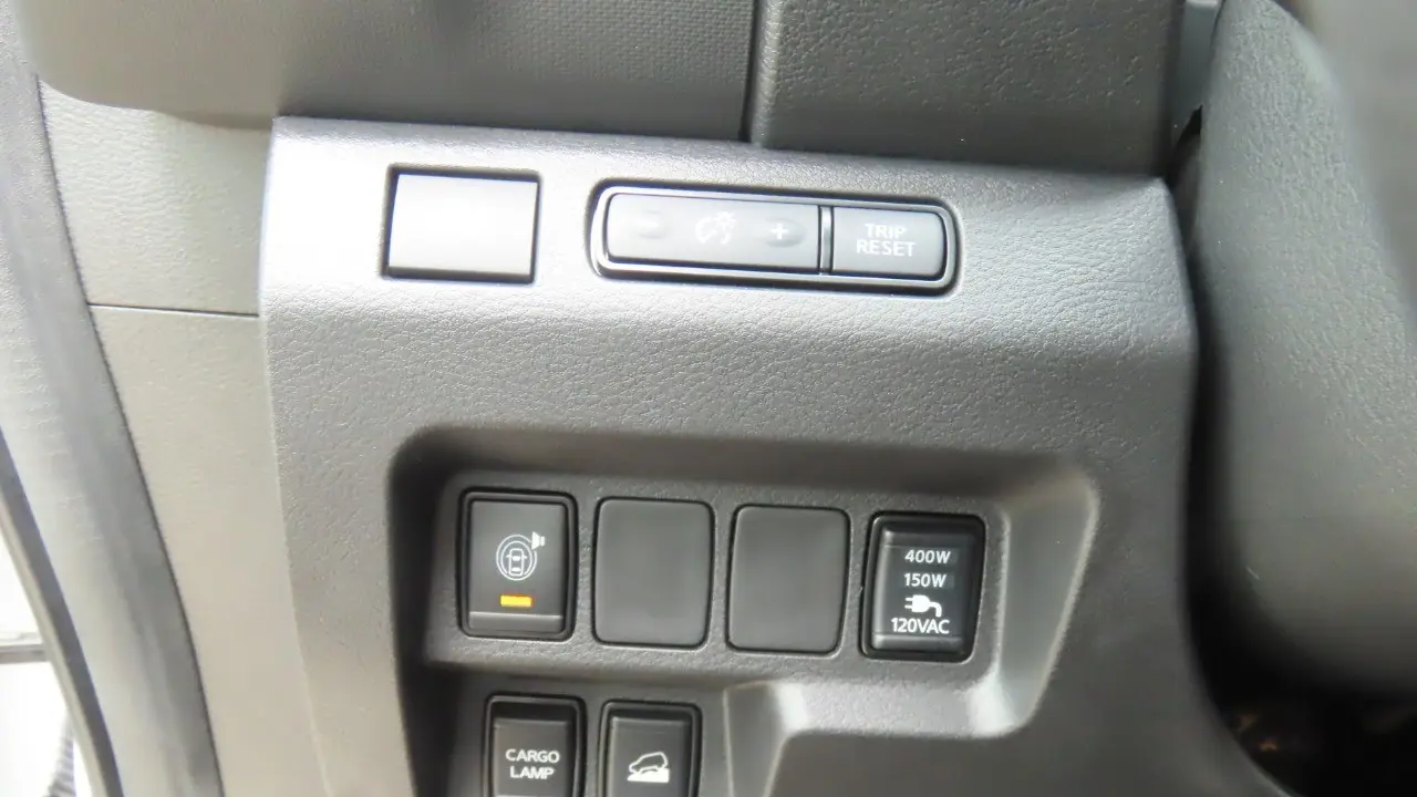 2023 Nissan Frontier S