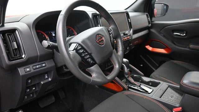 2025 Nissan Frontier S