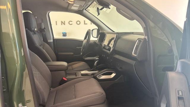 2025 Nissan Frontier S