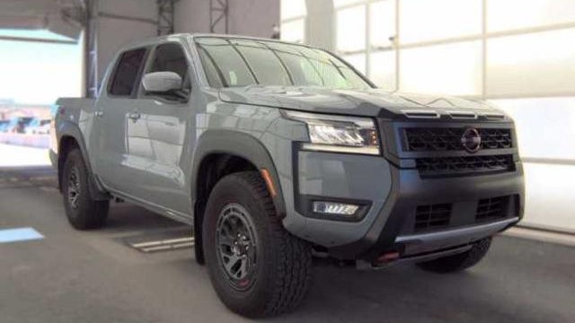 2025 Nissan Frontier S