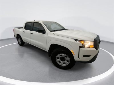 2022 Nissan Frontier 4X4 S 4DR Crew Cab 5 FT. SB