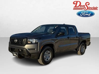 2022 Nissan Frontier 4X4 S 4DR Crew Cab 5 FT. SB