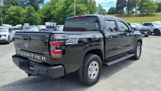 2022 Nissan Frontier S