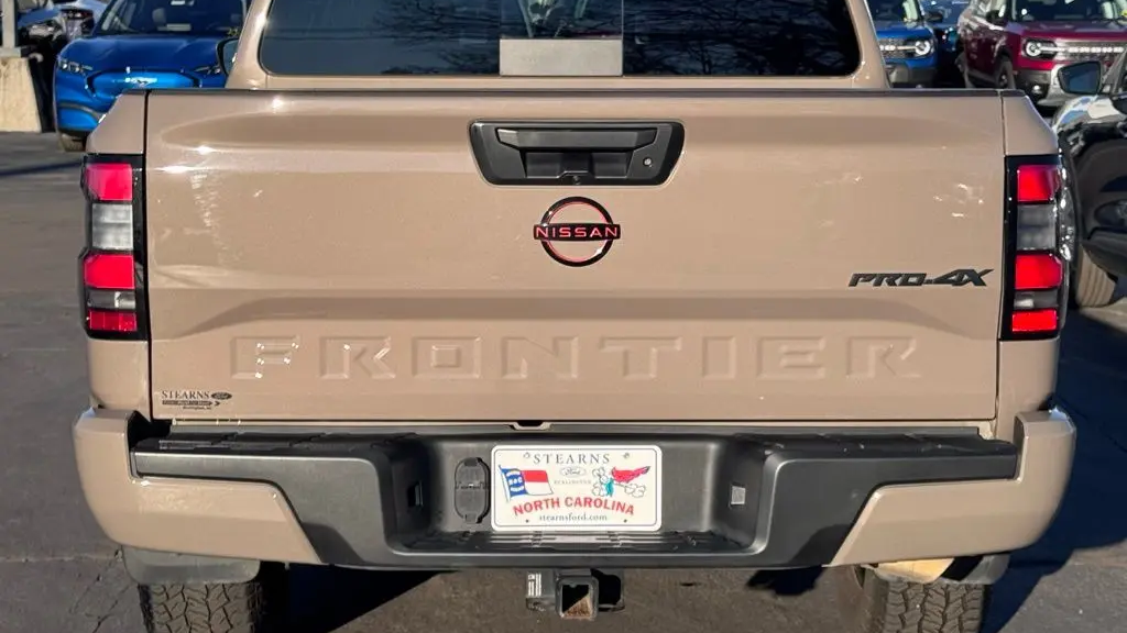 2023 Nissan Frontier S