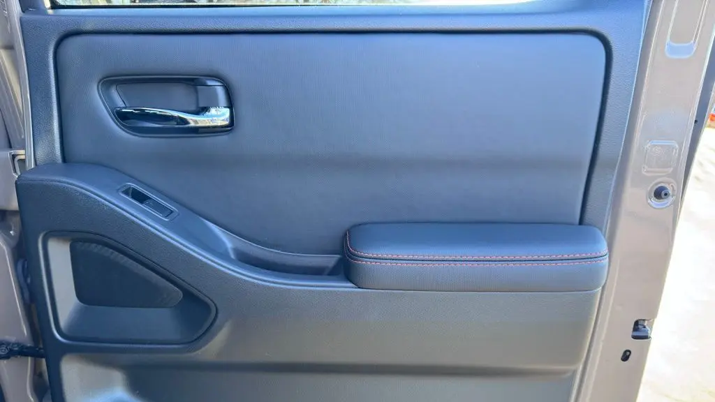 2023 Nissan Frontier S