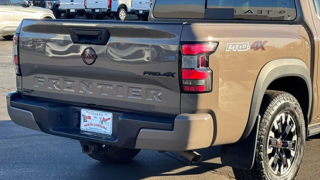 2023 Nissan Frontier S