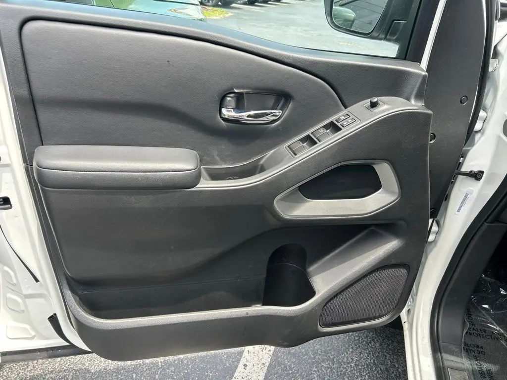 2025 Nissan Frontier - $32,998