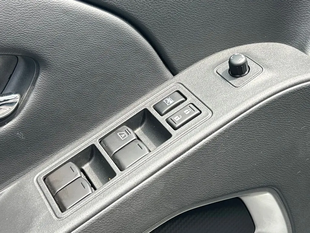2025 Nissan Frontier - $32,998