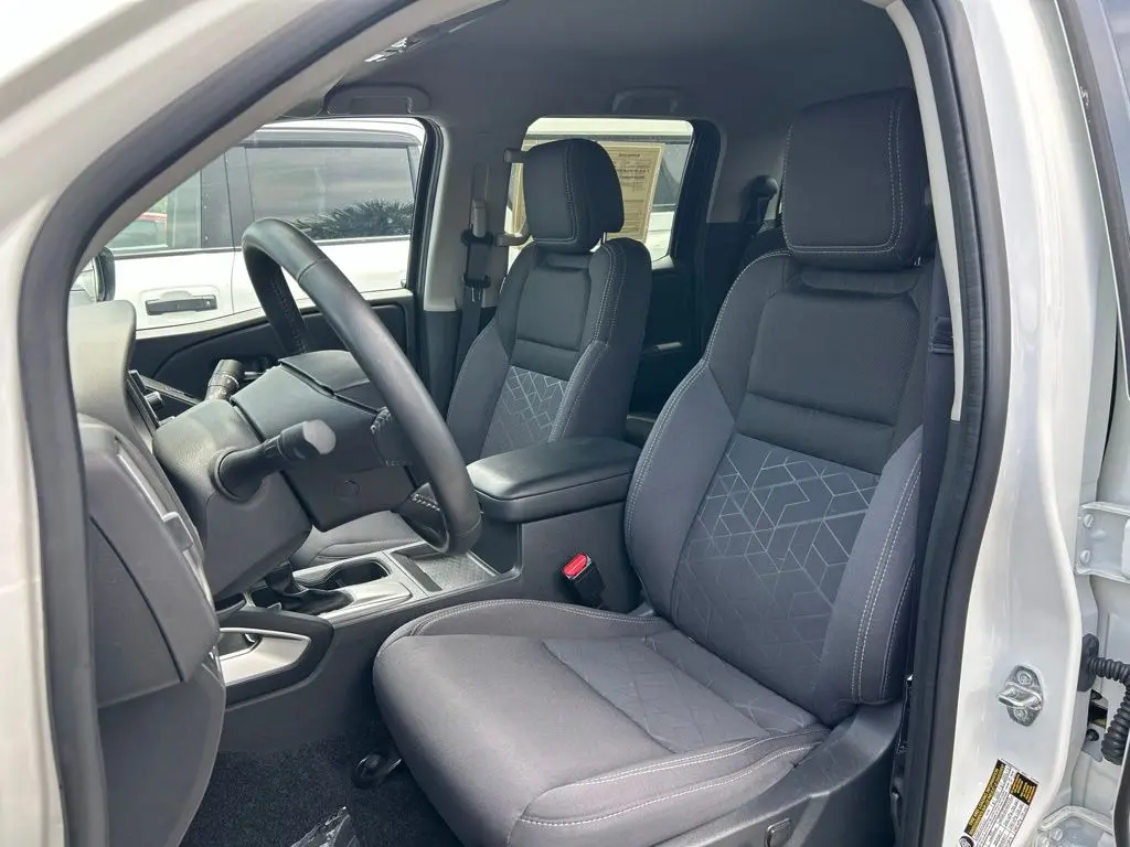 2025 Nissan Frontier - $32,998