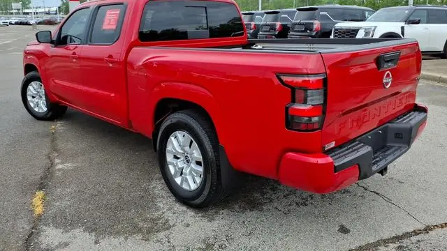 2024 Nissan Frontier SV