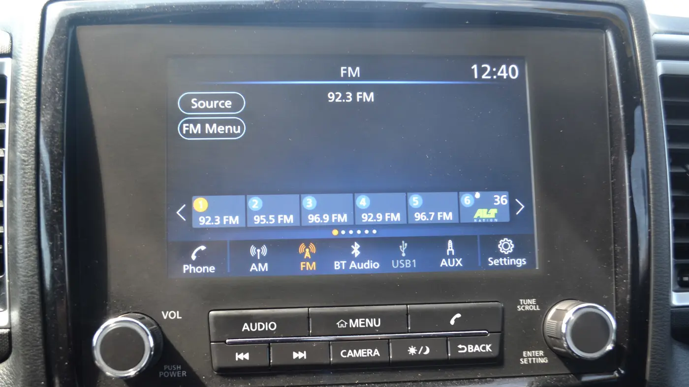 2023 Nissan Frontier SV
