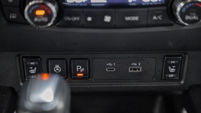 2024 Nissan Frontier SV
