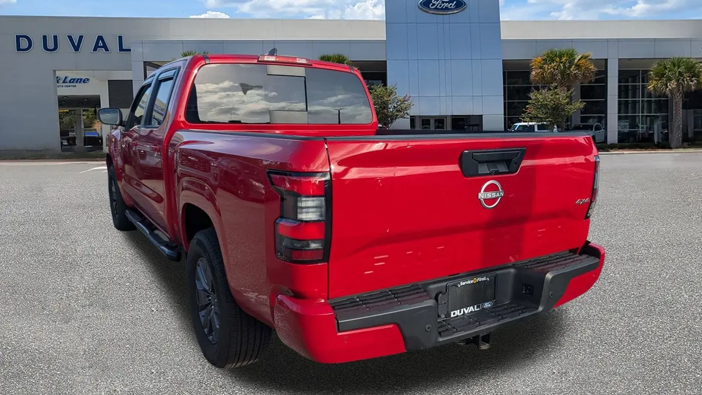 2025 Nissan Frontier SV