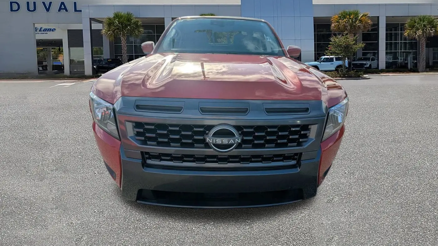 2025 Nissan Frontier SV
