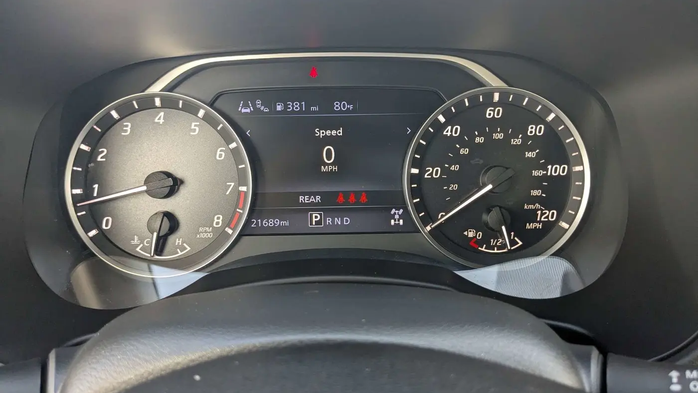 2025 Nissan Frontier SV