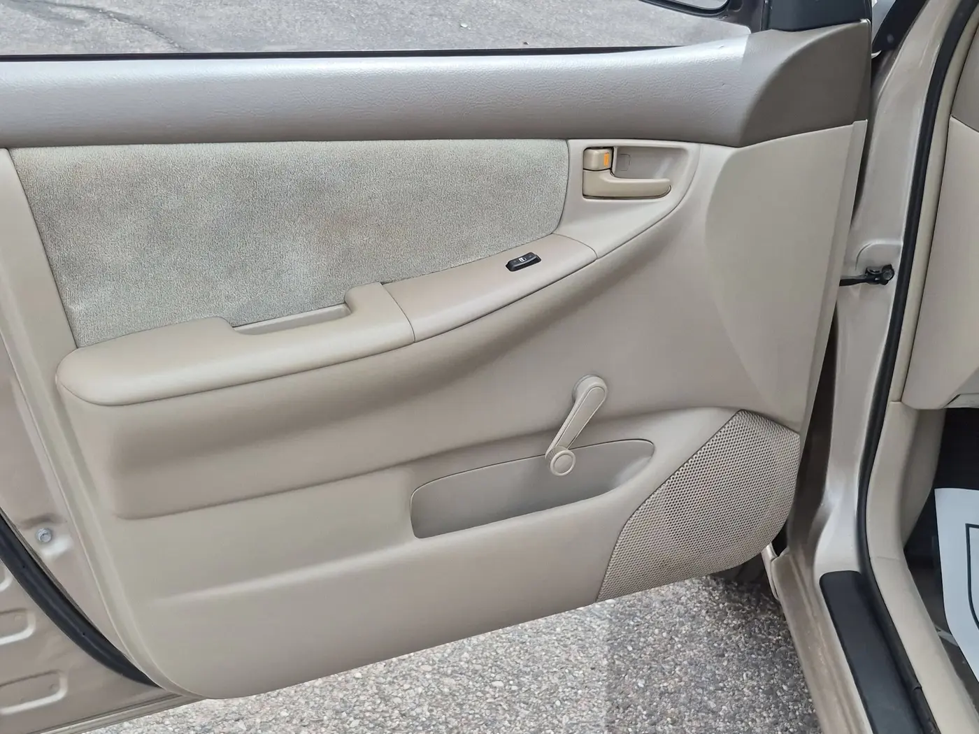 2004 Toyota Corolla - $7,993