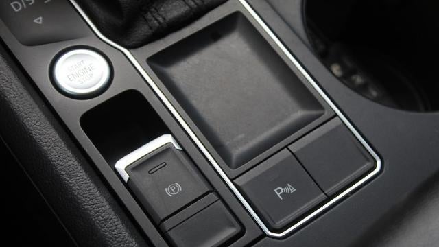 2020 Volkswagen Atlas Cross Sport SE