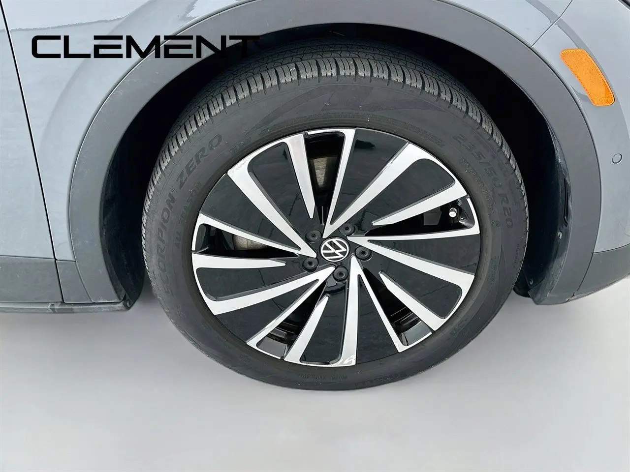2024 Volkswagen Id.4 - $21,732