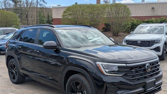 2026 Volkswagen Atlas Cross Sport SEL R-Line Black 4Motion