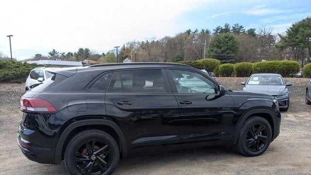 2026 Volkswagen Atlas Cross Sport SEL R-Line Black 4Motion