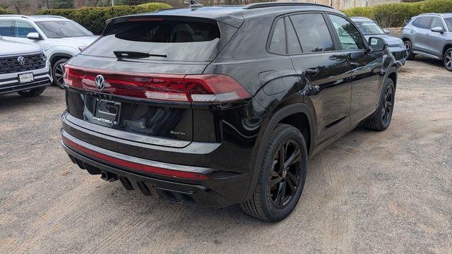 2026 Volkswagen Atlas Cross Sport SEL R-Line Black 4Motion