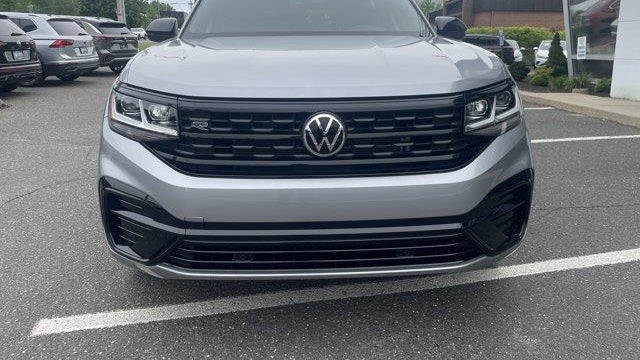 2022 Volkswagen Atlas Cross Sport SEL R-Line Black 4Motion