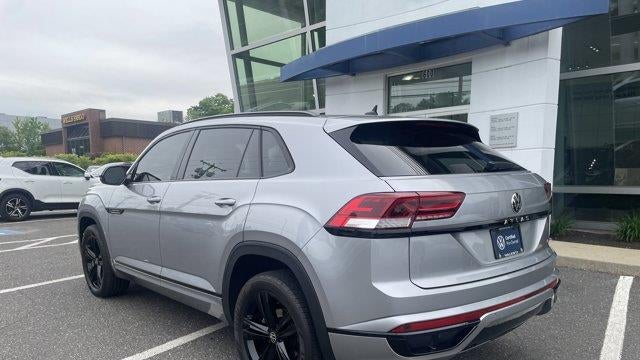 2022 Volkswagen Atlas Cross Sport SEL R-Line Black 4Motion