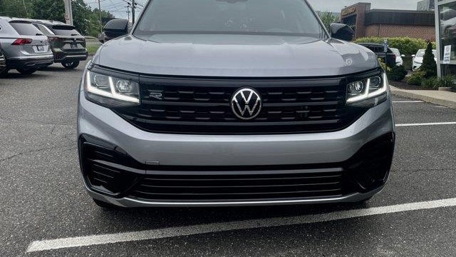 2022 Volkswagen Atlas Cross Sport SEL R-Line Black 4Motion