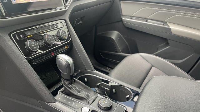 2022 Volkswagen Atlas Cross Sport SEL R-Line Black 4Motion